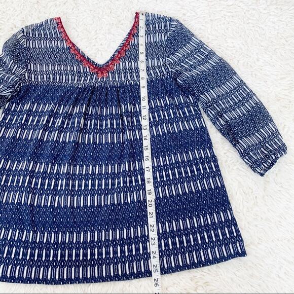 LUCKY BRAND Blue Gray Red V-neck Embroidered Top Medium - Picture 7 of 9